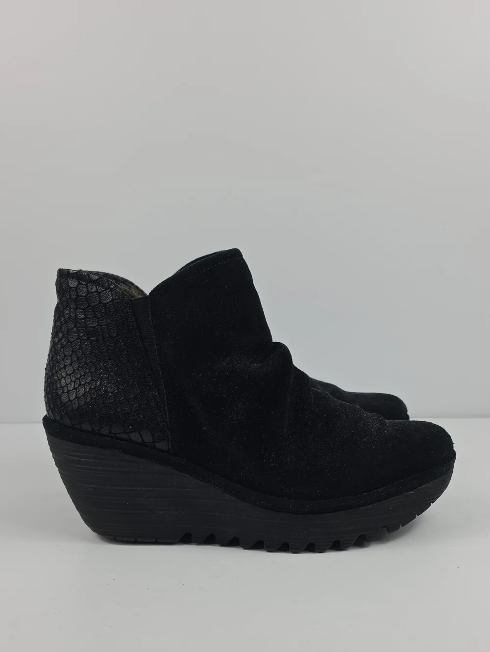 Fly‎ London Yamy Black Suede Wedge Women's Ankle Boots Size EU 40- US 9